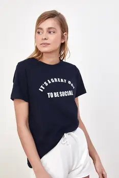 Trendyol Vytlačené Základné Pletené T-Shirt TWOSS20TS0222